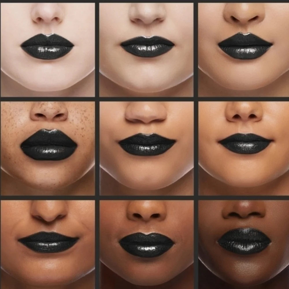 Covergirl Exhibitionist metallic lipstick 555